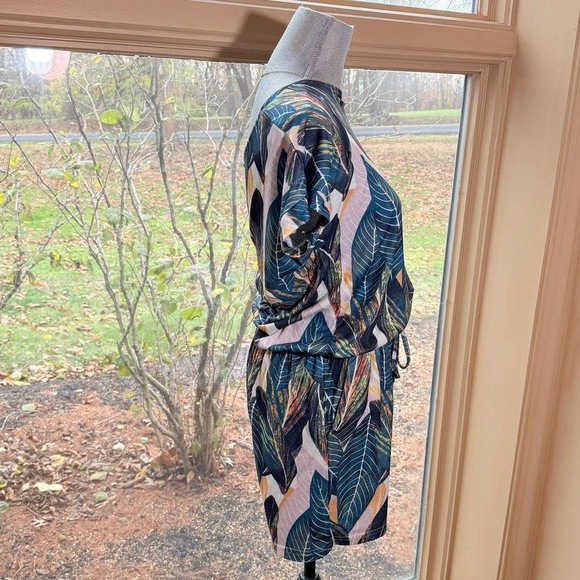 Tropical leaf romper medium vacation lightweight - Picture 7 of 8